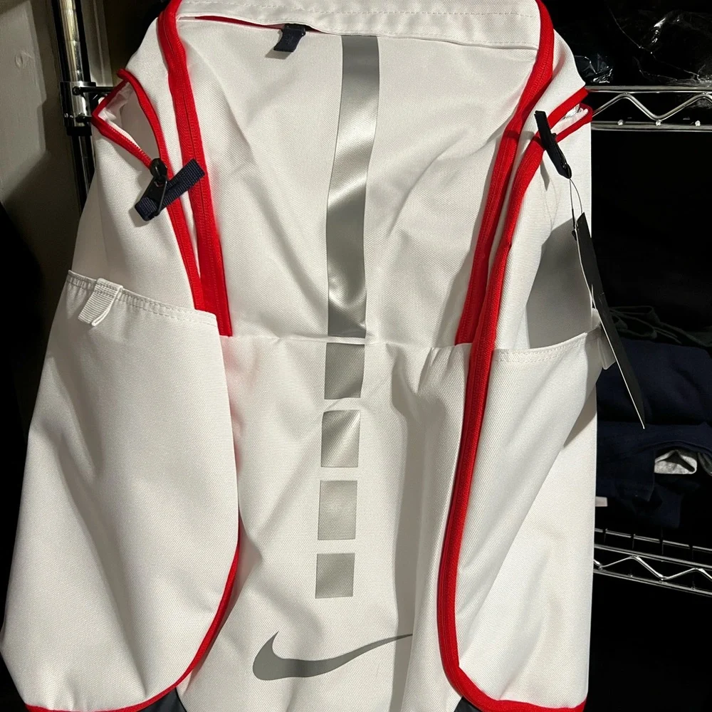 NWT- Nike Hoops Elite Basketball Backpack